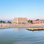 ホテル Malibu 4*