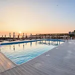 Malibu 4*