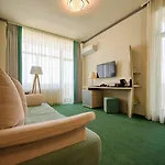 Malibu 4* ママイア