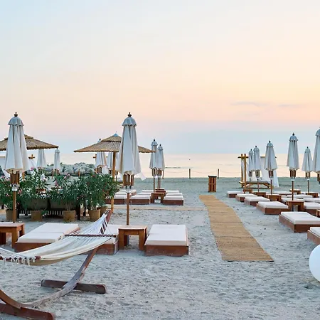 Malibu Hotel
