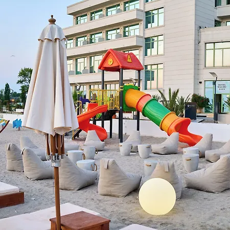 Malibu Hotel Mamaia